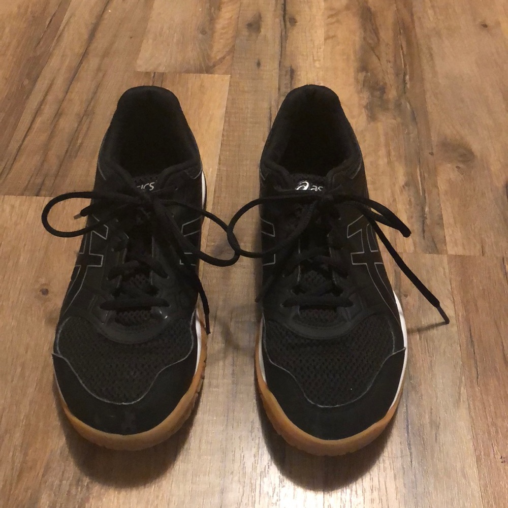 ASICS gel- rocket volleyball shoe